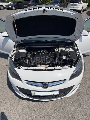 Opel Astra 2014, 168,000 km - 1.4 l - Bakı