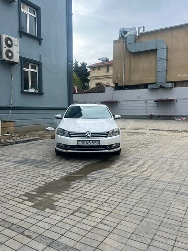 Volkswagen Passat 2012, 262,800 km - 1.8 l - Bakı