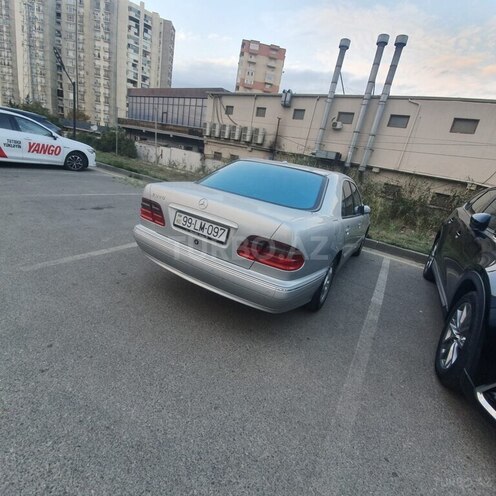 Mercedes E 320 1999, 360,200 km - 3.2 l - Bakı