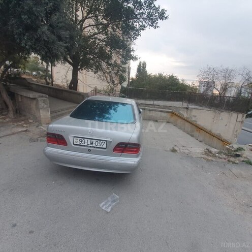 Mercedes E 320 1999, 360,200 km - 3.2 l - Bakı