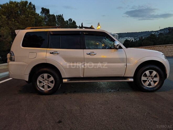 Mitsubishi Pajero 2008, 216,000 km - 3.0 l - Bakı