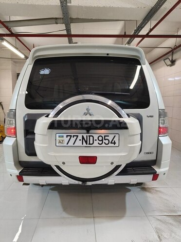 Mitsubishi Pajero 2008, 216,000 km - 3.0 l - Bakı