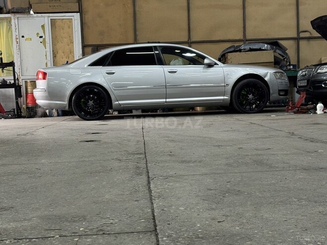 Audi A8 2006, 258,000 km - 3.1 l - Bakı