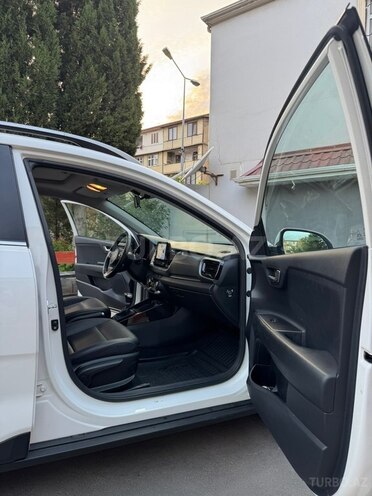 Kia Stonic 2023, 17,200 km - 1.4 l - Bakı