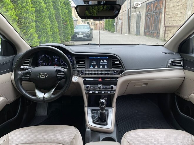 Hyundai Elantra 2020, 64,000 km - 2.0 l - Bakı