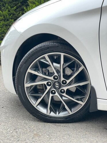 Hyundai Elantra 2020, 64,000 km - 2.0 l - Bakı