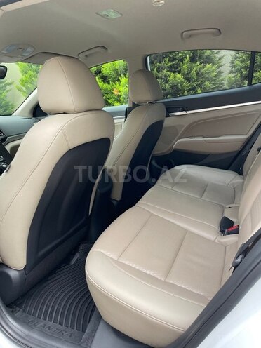 Hyundai Elantra 2020, 64,000 km - 2.0 l - Bakı