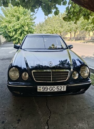 Mercedes E 200 2001, 642,000 km - 2.2 l - Şəmkir