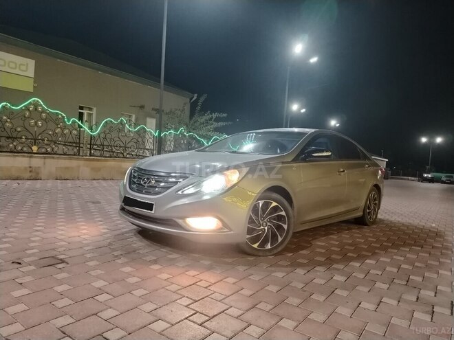 Hyundai Sonata 2010, 233,000 km - 2.0 л - Şirvan