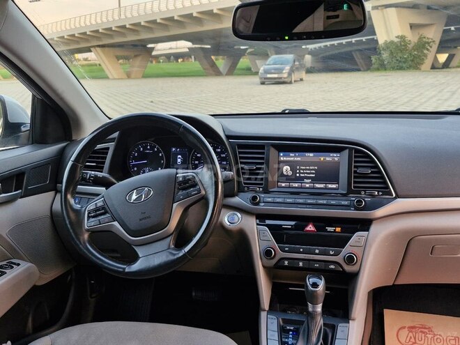 Hyundai Elantra 2017, 182,924 km - 2.0 l - Bakı