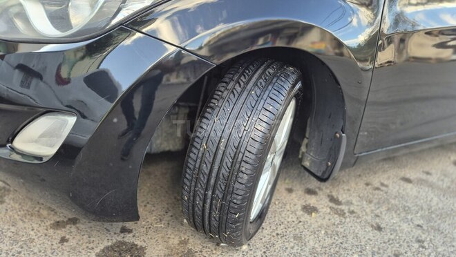 Hyundai Elantra 2012, 257,500 km - 1.8 l - Bakı
