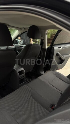 Volkswagen Jetta 2011, 223,000 km - 2.0 l - Qusar