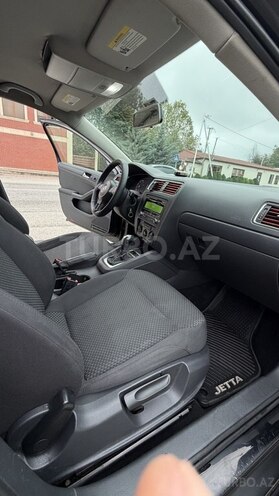 Volkswagen Jetta 2011, 223,000 km - 2.0 l - Qusar