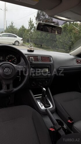 Volkswagen Jetta 2011, 223,000 km - 2.0 l - Qusar