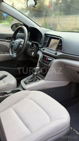 Hyundai Elantra 2018, 88,000 km - 2.0 l - Bakı