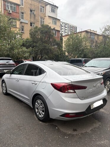 Hyundai Elantra 2018, 147,255 km - 2.0 l - Bakı