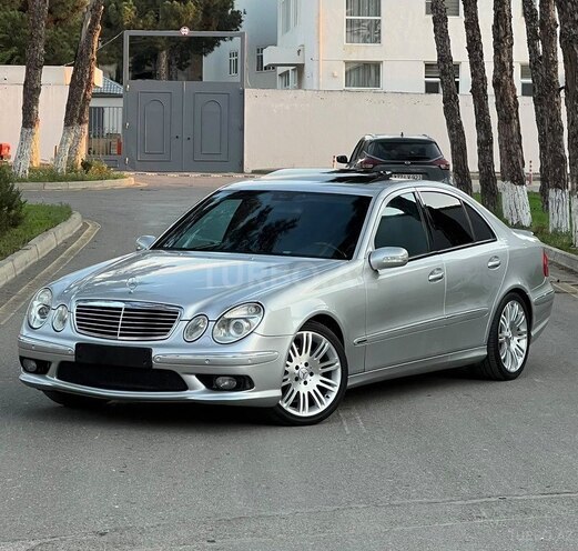 Mercedes E 320 2002, 283,680 km - 3.2 l - Bakı