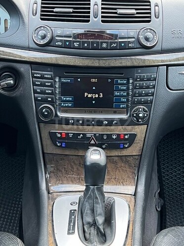 Mercedes E 320 2002, 283,680 km - 3.2 l - Bakı