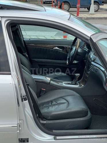 Mercedes E 320 2002, 283,680 km - 3.2 l - Bakı