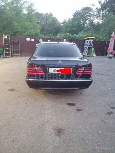Mercedes E 270 1999, 553,333 km - 2.7 l - Zərdab