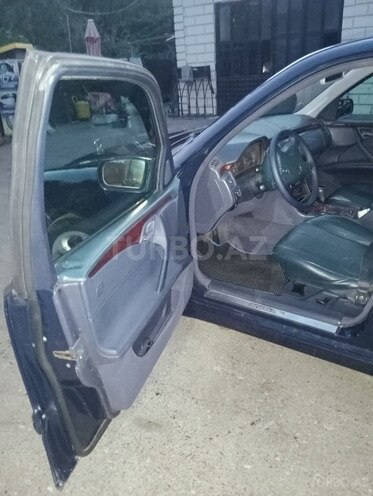 Mercedes E 270 1999, 553,333 km - 2.7 l - Zərdab
