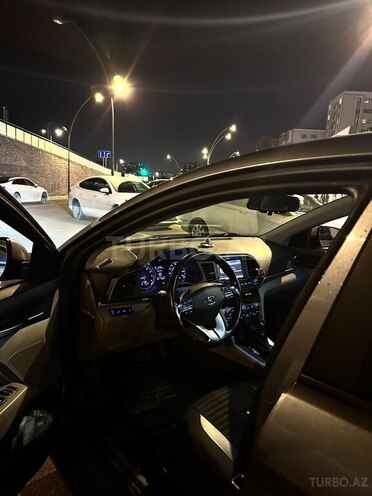 Hyundai Elantra 2019, 201,168 km - 2.0 l - Bakı
