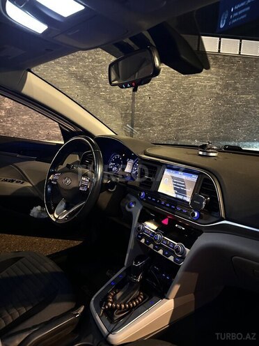 Hyundai Elantra 2019, 201,168 km - 2.0 l - Bakı