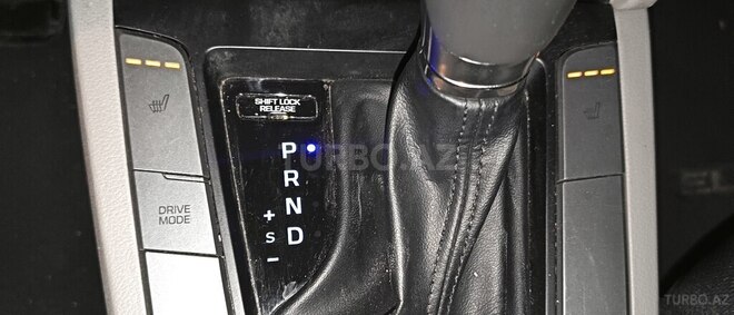 Hyundai Elantra 2019, 201,168 km - 2.0 l - Bakı
