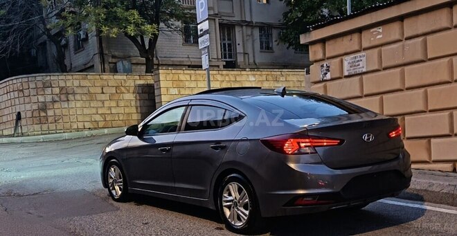 Hyundai Elantra 2019, 201,168 km - 2.0 l - Bakı