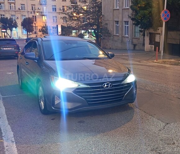 Hyundai Elantra 2019, 201,168 km - 2.0 l - Bakı