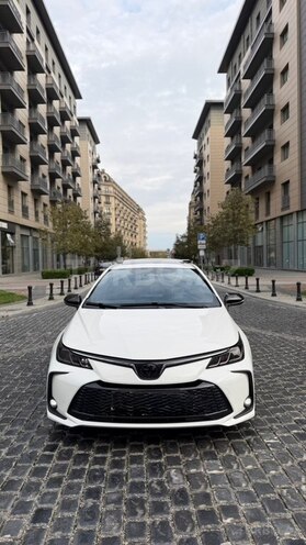 Toyota Corolla 2025, 17,100 km - 1.8 l - Bakı
