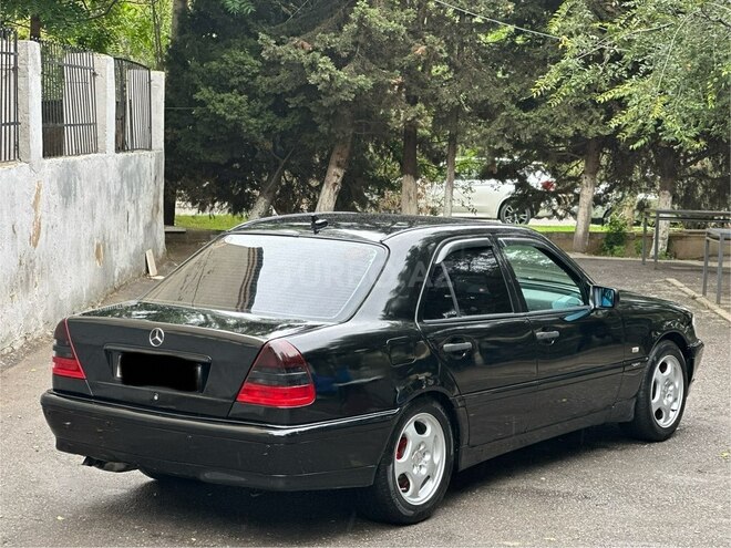 Mercedes C 240 2000, 254,725 km - 2.4 l - Bakı