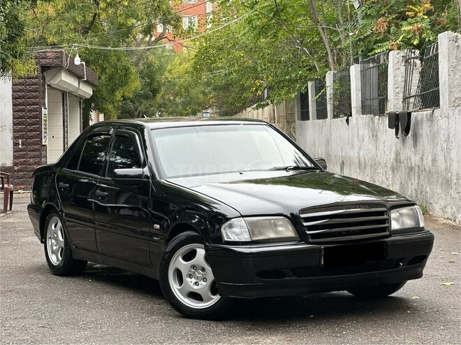 Mercedes C 240 2000, 254,725 km - 2.4 l - Bakı