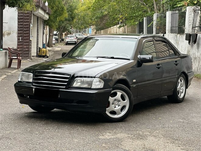 Mercedes C 240 2000, 254,725 km - 2.4 l - Bakı