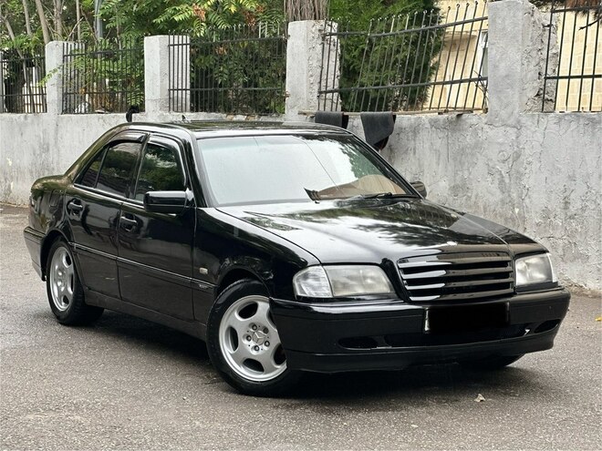Mercedes C 240 2000, 254,725 km - 2.4 l - Bakı
