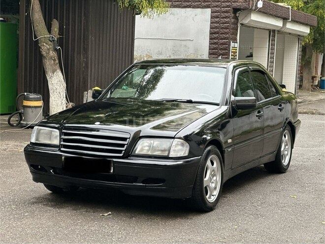 Mercedes C 240 2000, 254,725 km - 2.4 l - Bakı