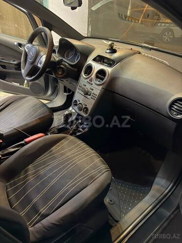 Opel Corsa 2010, 166,888 km - 1.4 l - Bakı