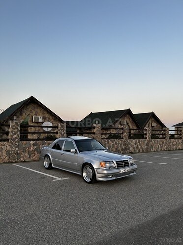 Mercedes E 280 1994, 355,000 km - 2.8 л - Bakı