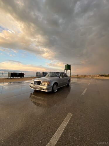 Mercedes E 280 1994, 355,000 km - 2.8 л - Bakı