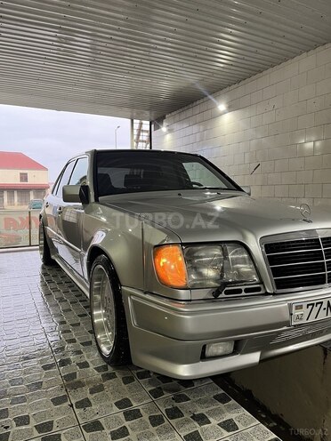 Mercedes E 280 1994, 355,000 km - 2.8 л - Bakı