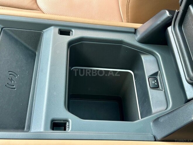 Land Rover Defender 2024, 19,000 km - 3.0 l - Bakı
