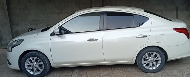 Nissan Sunny 2014, 160,900 km - 1.5 l - Bakı