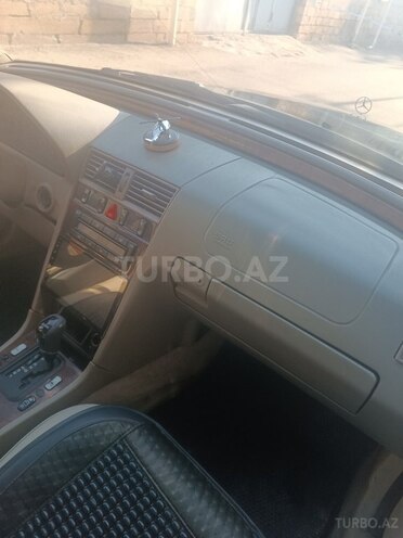 Mercedes C 230 1997, 286,429 km - 2.3 л - Bakı