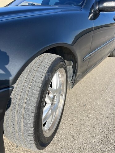 Mercedes S 320 2001, 303,000 km - 3.2 l - Bakı
