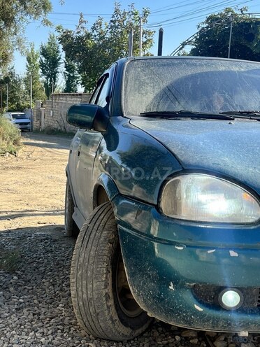 Opel Corsa 1994, 465,671 km - 1.4 l - Sumqayıt