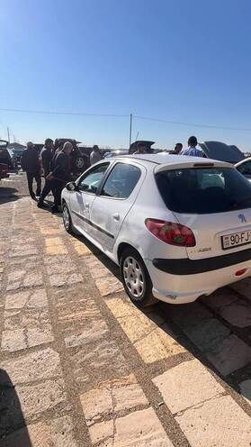 Peugeot 206 2006, 200,000 km - 1.4 l - Bakı