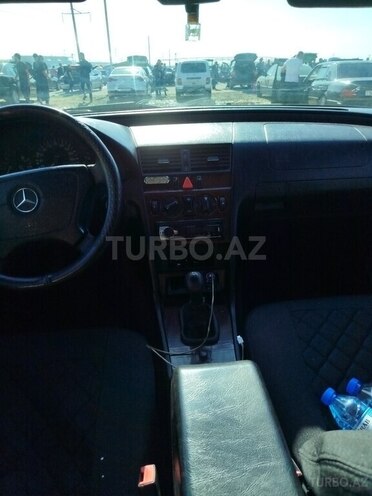 Mercedes C 180 1995, 625,550 km - 1.8 l - Qusar