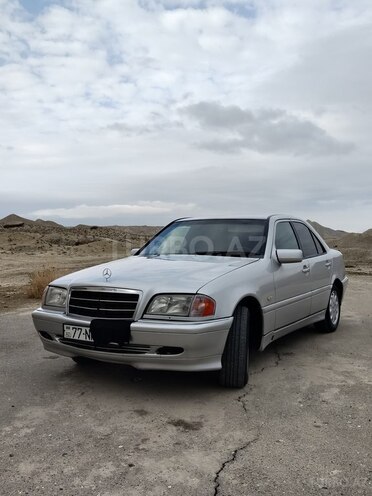 Mercedes C 220 1998, 670,000 km - 2.2 l - Bakı