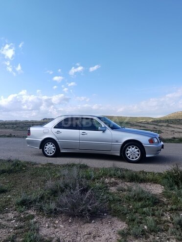 Mercedes C 220 1998, 670,000 km - 2.2 l - Bakı