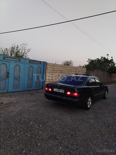 Mercedes E 230 1996, 433,000 km - 2.3 l - İmişli